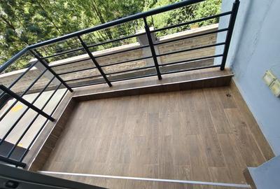 3 Bed Apartment with Swimming Pool in Kitisuru