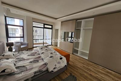 3 Bed Apartment with En Suite in Riverside