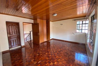 4 Bed Townhouse with En Suite in Lavington