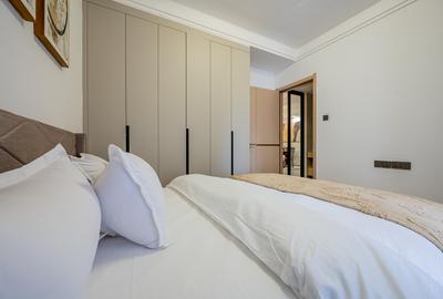 Serviced 2 Bed Apartment with En Suite at Riverside - 2