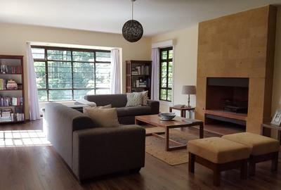 5 Bed Townhouse with En Suite in Rosslyn