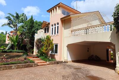 4 Bed Townhouse with En Suite in Spring Valley