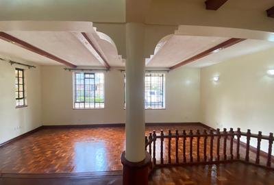 4 Bed Townhouse with En Suite in Lavington