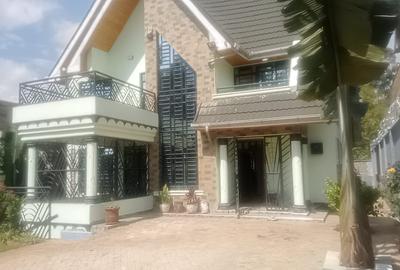 5 Bed Townhouse with En Suite in Runda - 4