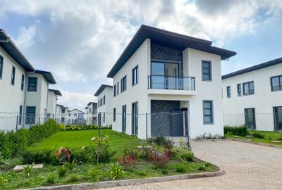 4 Bed Villa with En Suite at Maasail Lodge Road