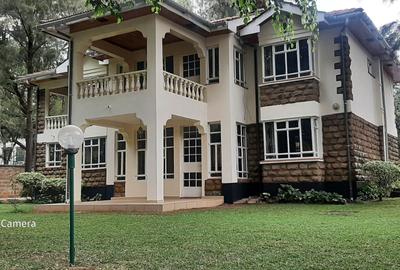 5 Bed Townhouse with En Suite in Lavington