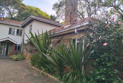 4 Bed Townhouse with En Suite in Lavington - 2