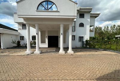 5 Bed House with En Suite in Karen