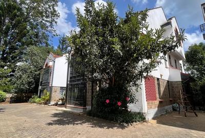 4 Bed Townhouse with En Suite at Mbaazi Avenue - 2