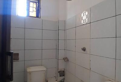 2 Bed Apartment with En Suite in Mtwapa - 4