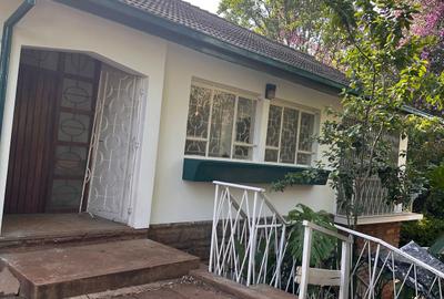 5 Bed House with En Suite in Spring Valley