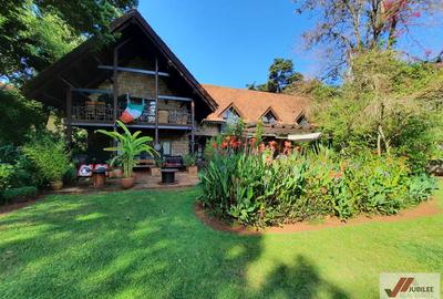 3 Bed House with En Suite in Nyari