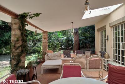 3 Bed Townhouse with En Suite at Off Ridgeways Rd