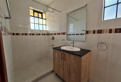 3 Bed House in Lavington