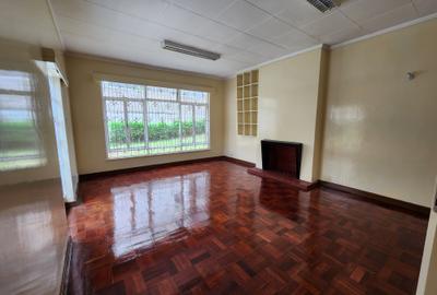 Commercial Property with Parking in Kilimani - 2