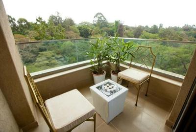 Serviced 3 Bed Apartment with En Suite in Parklands - 3