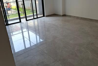 1 Bed Apartment with En Suite at Lavington