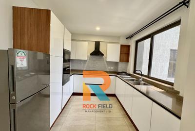 Furnished 2 Bed Apartment with En Suite in Rhapta Road - 3