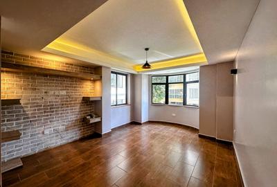 1 Bed Apartment with En Suite in Westlands Area