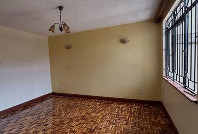 4 Bed Townhouse with En Suite in Lavington - 3