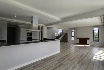 4 Bed Villa with En Suite in Kiambu Road - 3