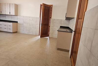 6 Bed Townhouse with En Suite in Loresho