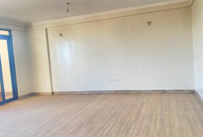 5 Bed Apartment with En Suite at Parklands - 4
