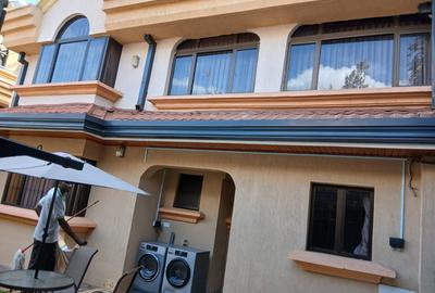 4 Bed Villa with En Suite in Runda - 3