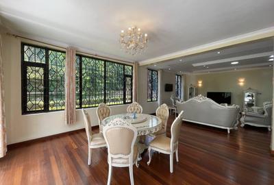 5 Bed Villa with En Suite in Runda - 4