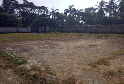 1.4 m² Land at Beach Road - 3