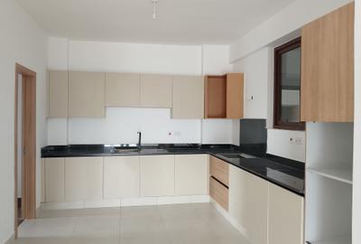 3 Bed Apartment with En Suite at Parklands - 4