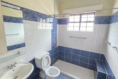 2 Bed Apartment with En Suite in Westlands Area - 4