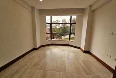 3 Bed Apartment with En Suite at Rhapta Road