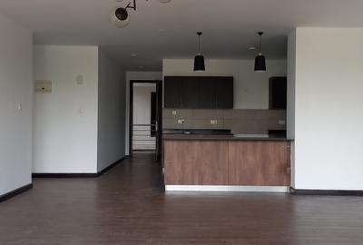 3 Bed Apartment with En Suite in Hurlingham