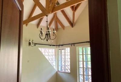 5 Bed Townhouse with En Suite in Rosslyn - 4