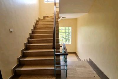 3 Bed Apartment with En Suite at Moyne Drive Nyali - 4