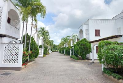 4 Bed Villa with En Suite in Nyali Area