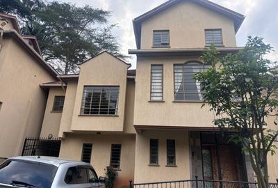 4 Bed Townhouse with En Suite in Westlands Area