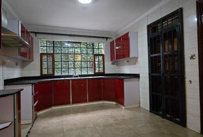 4 Bed Townhouse with En Suite in Kiambu Road