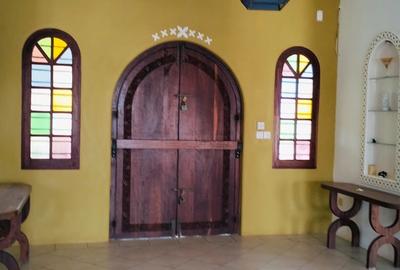 3 Bed House with En Suite in Watamu - 3