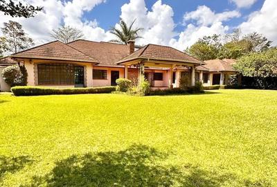 4 Bed House with En Suite at Lavington