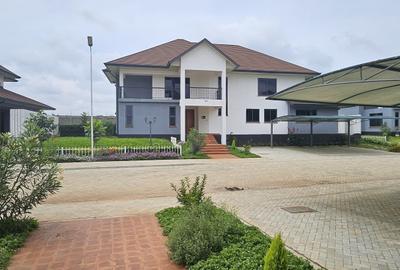 4 Bed Townhouse with En Suite in Kiambu Road - 2