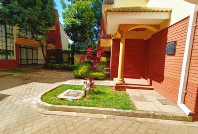 4 Bed House with En Suite in Kileleshwa