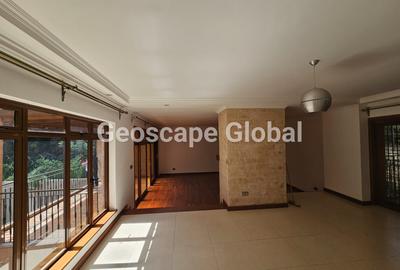 5 Bed Townhouse with En Suite in Lavington - 2