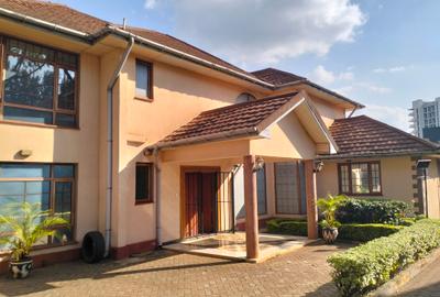 4 Bed Townhouse with En Suite in Runda