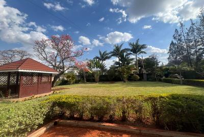 4 Bed House with En Suite in Runda - 2