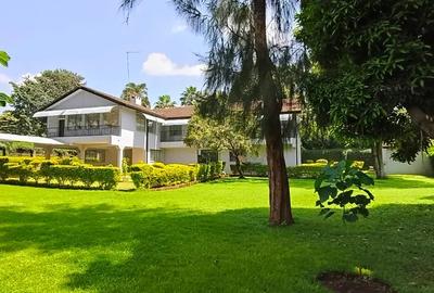 4 Bed House with En Suite in Nyari