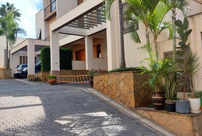 4 Bed Townhouse with En Suite at Kileleshwa