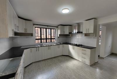 4 Bed House with En Suite at Nairobi - 2