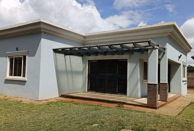 2 Bed House with En Suite at Runda Mumwe